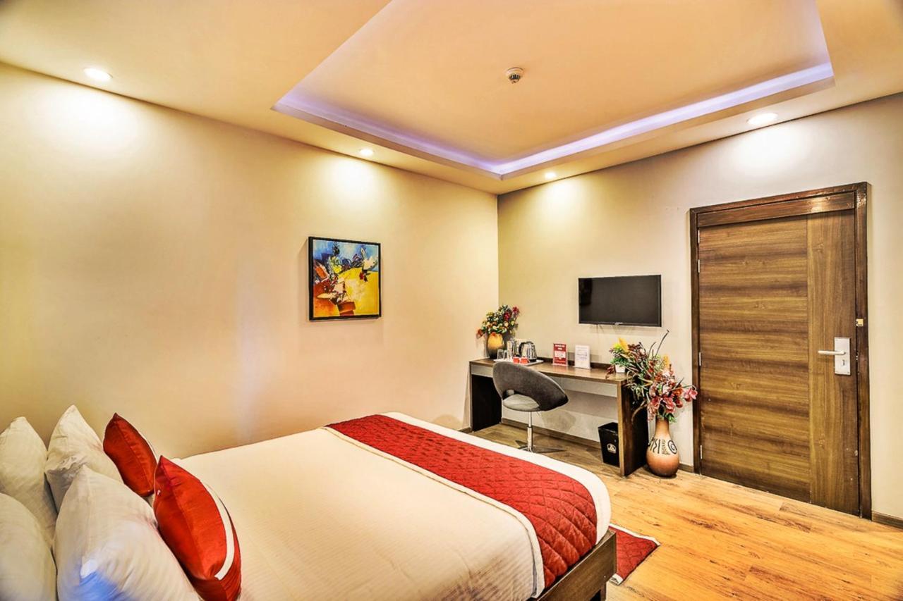 Jagadish Brigade Hotel Bangalore Eksteriør billede